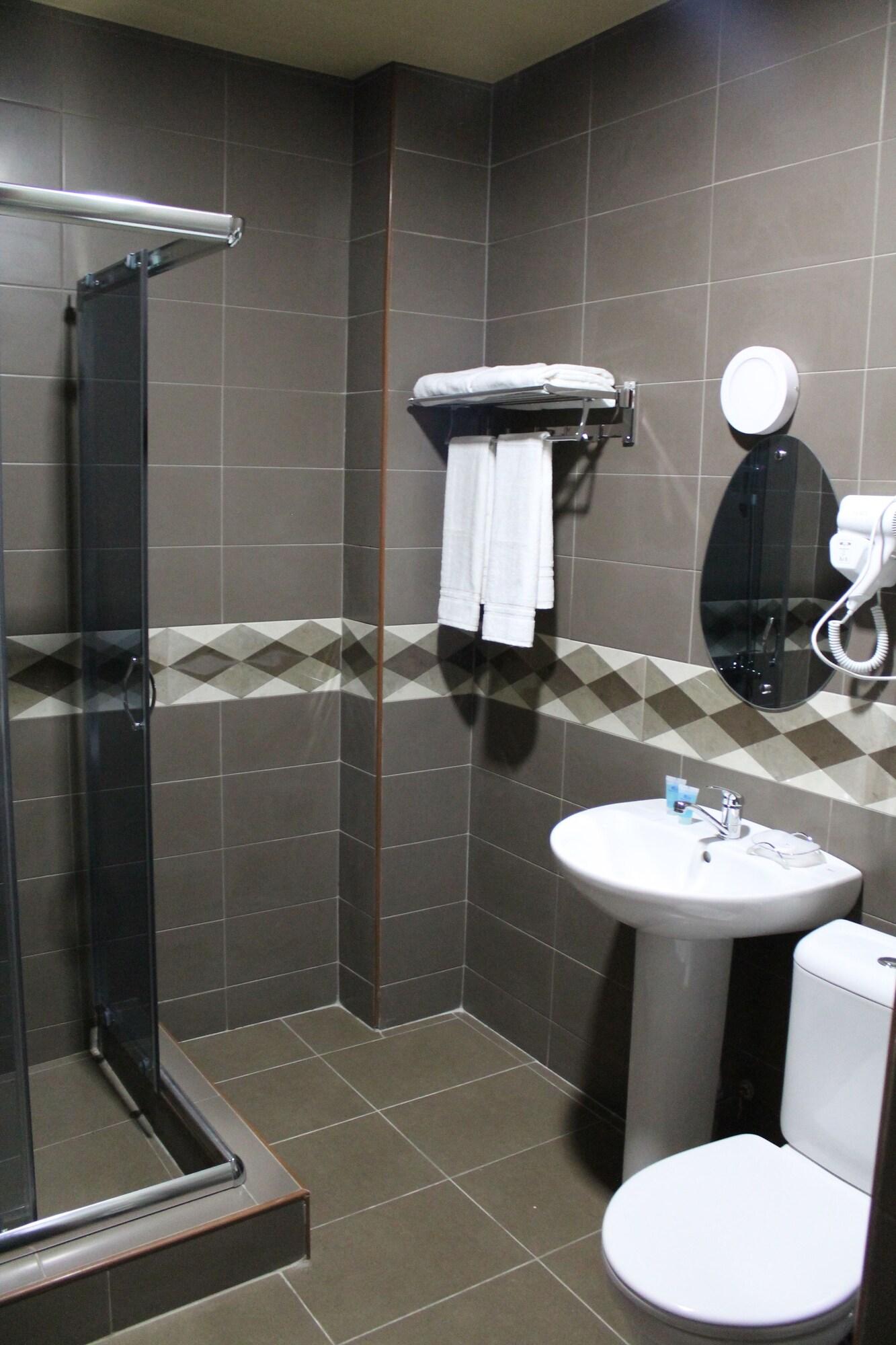 Rogalux Blue Hotell Tbilisi Exteriör bild