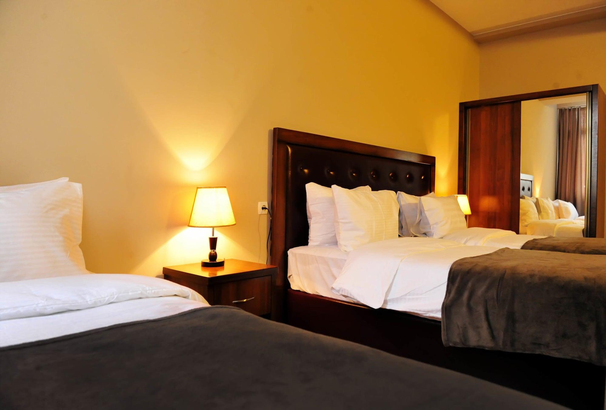 Rogalux Blue Hotell Tbilisi Exteriör bild