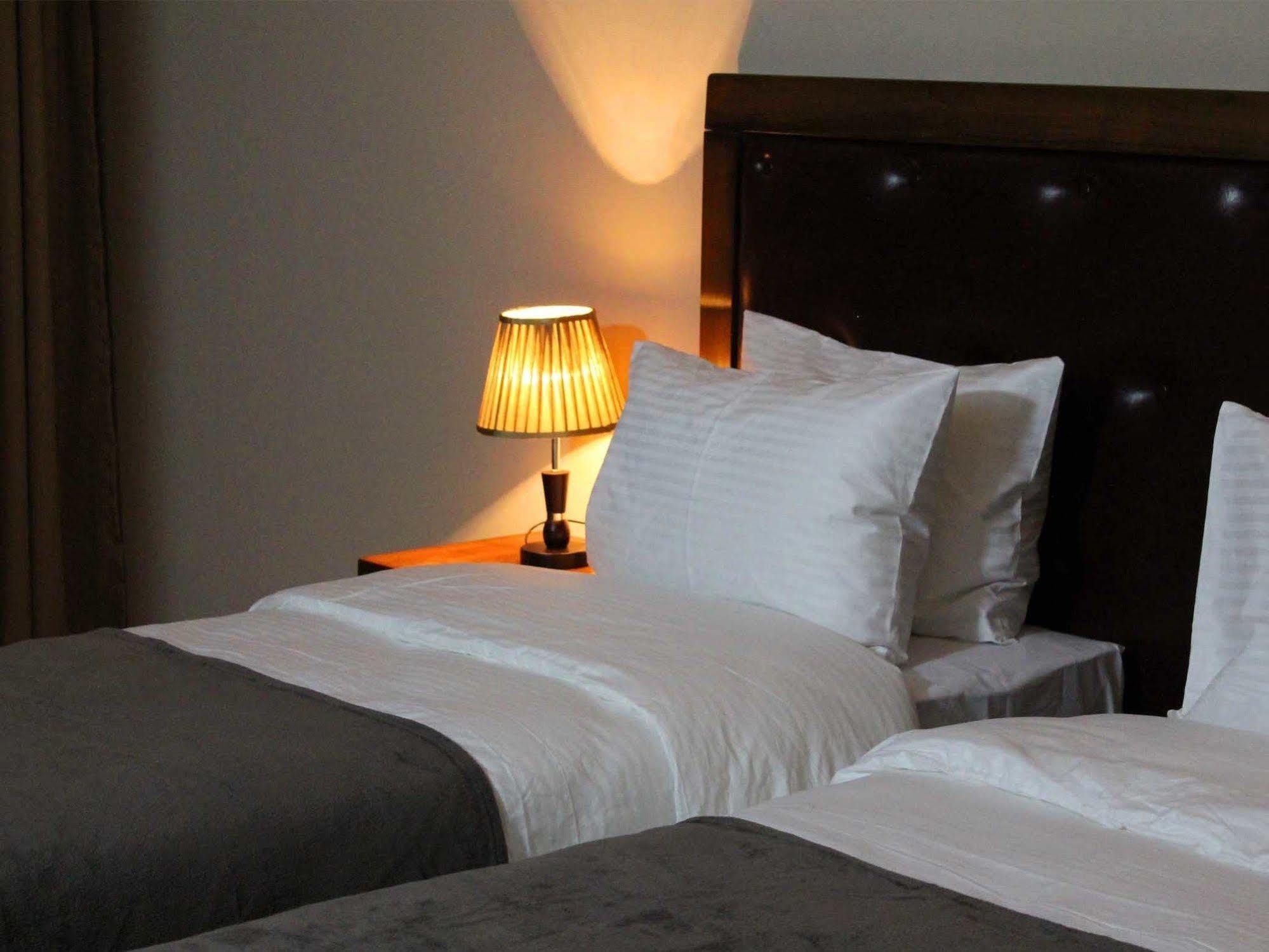 Rogalux Blue Hotell Tbilisi Exteriör bild