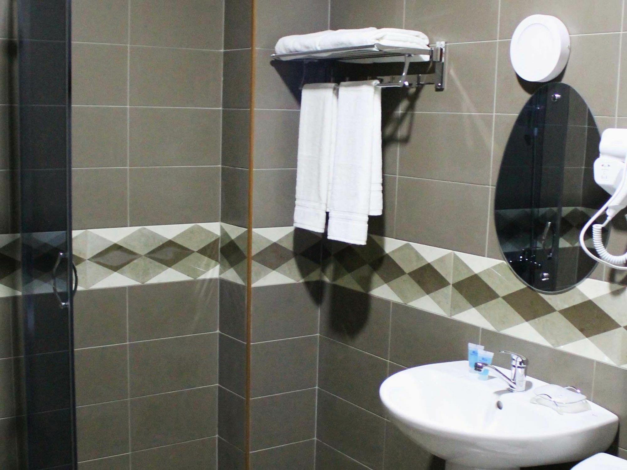 Rogalux Blue Hotell Tbilisi Exteriör bild